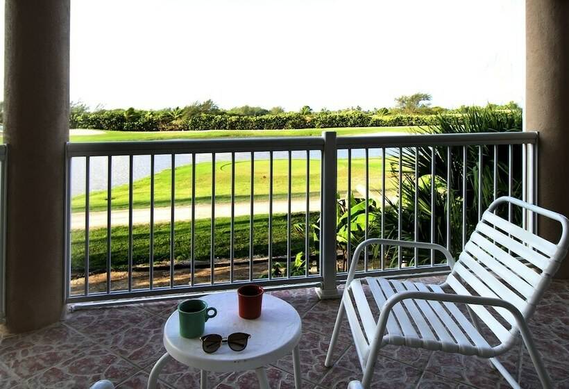 استودیوی استاندارد با تخت دو نفره بزرگ, The Grand Caymanian Resort