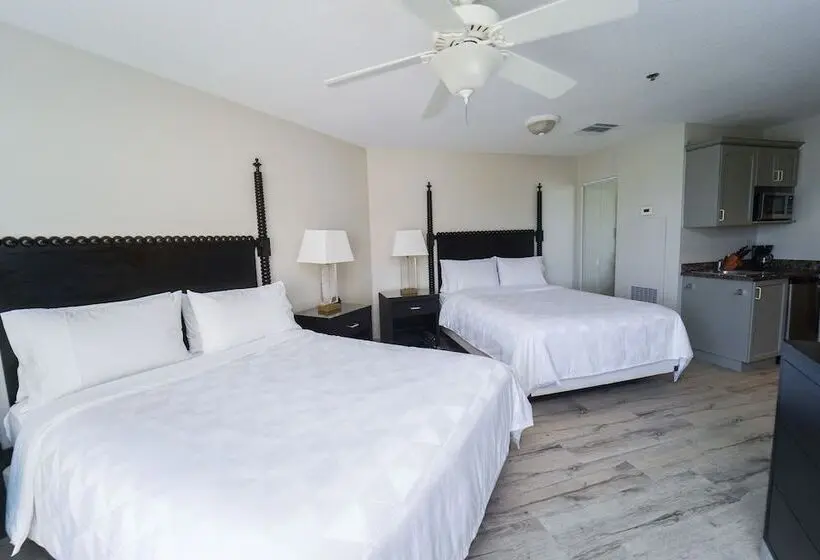 استودیوی استاندارد با تخت دو نفره بزرگ, The Grand Caymanian Resort