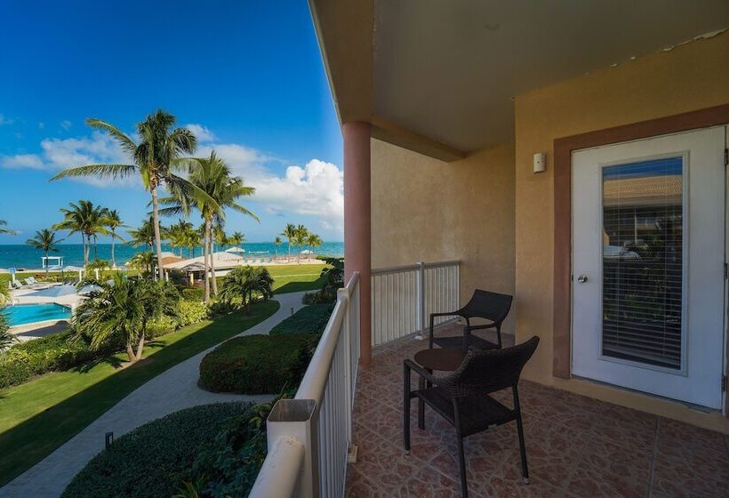 استودیوی استاندارد با تخت دو نفره بزرگ, The Grand Caymanian Resort