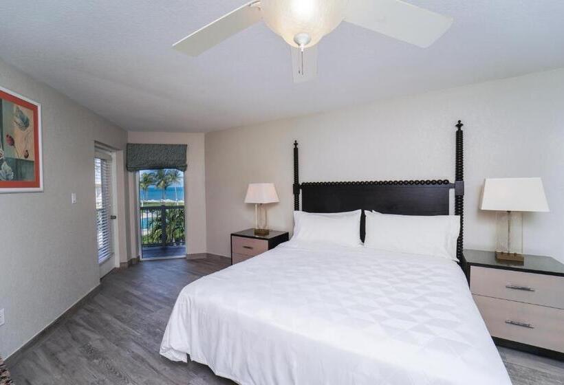 سوئیت با تخت بزرگ, The Grand Caymanian Resort