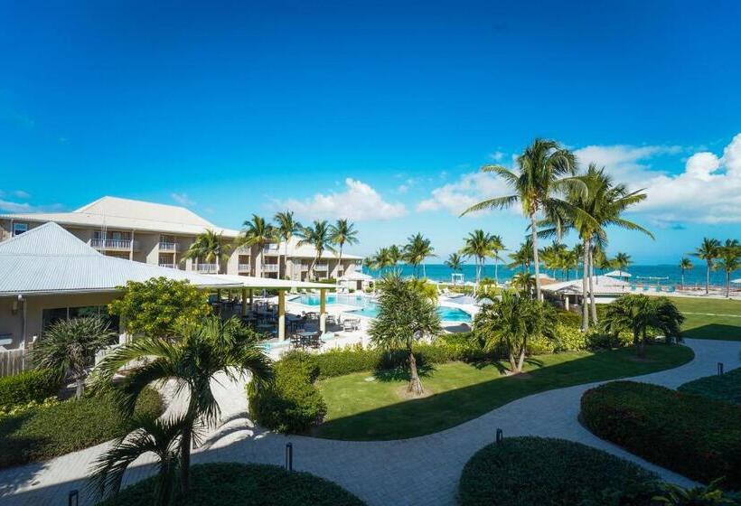 سوئیت با تخت بزرگ, The Grand Caymanian Resort