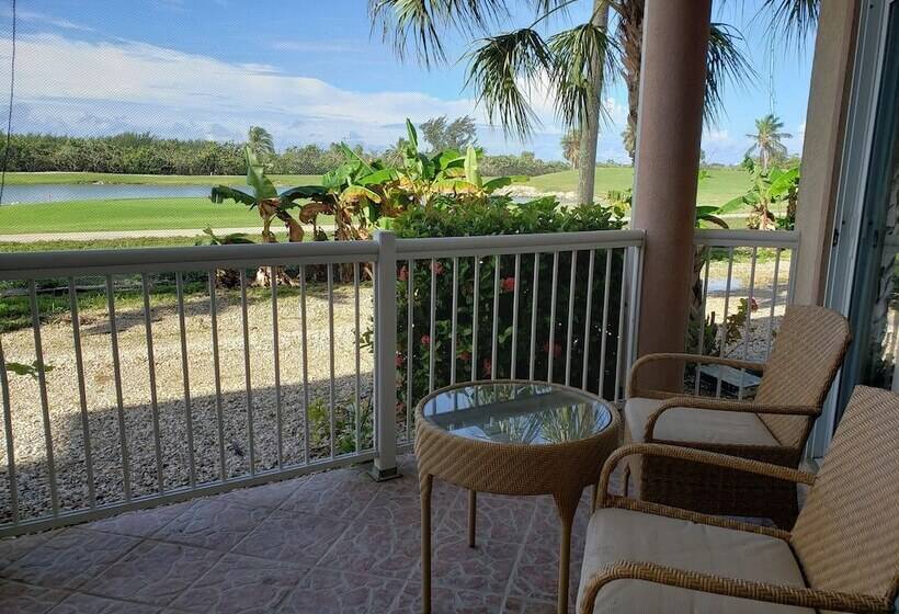 استودیوی استاندارد با تخت دو نفره بزرگ, The Grand Caymanian Resort