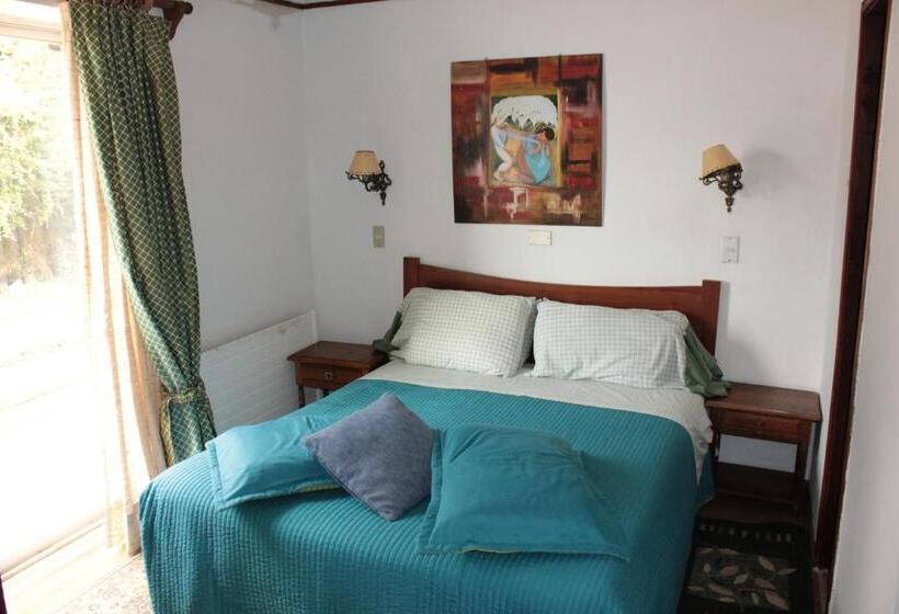 Triple Room Sea View, Hosteria Iloca
