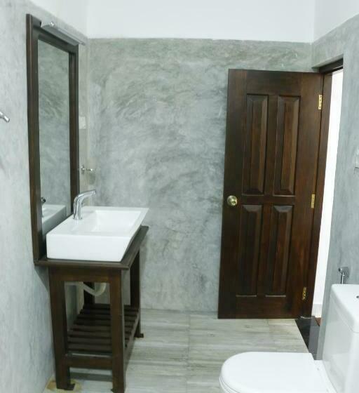 标准间, Jungle Villa