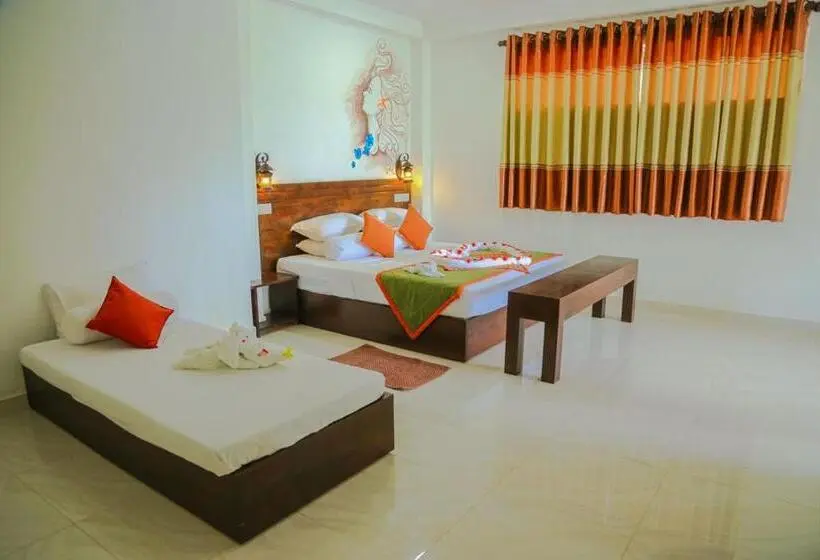 ファミリールーム, Jungle Villa Induruwa