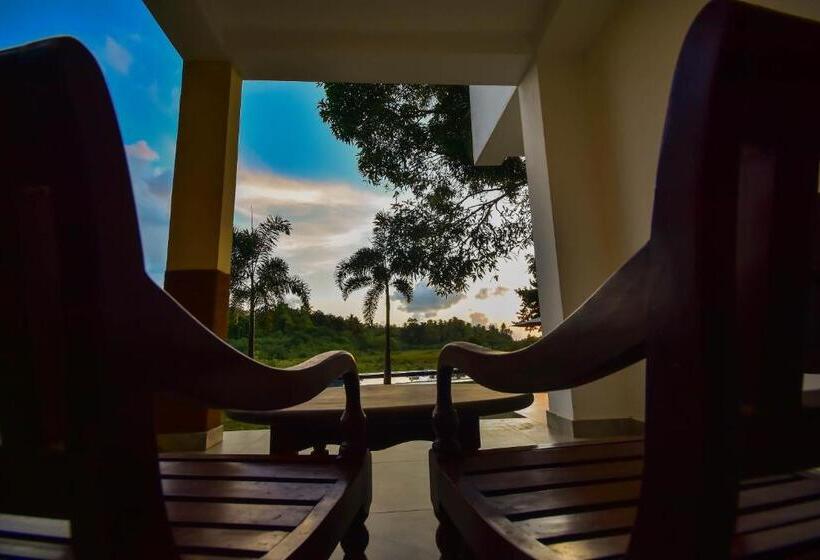 家庭间, Jungle Villa