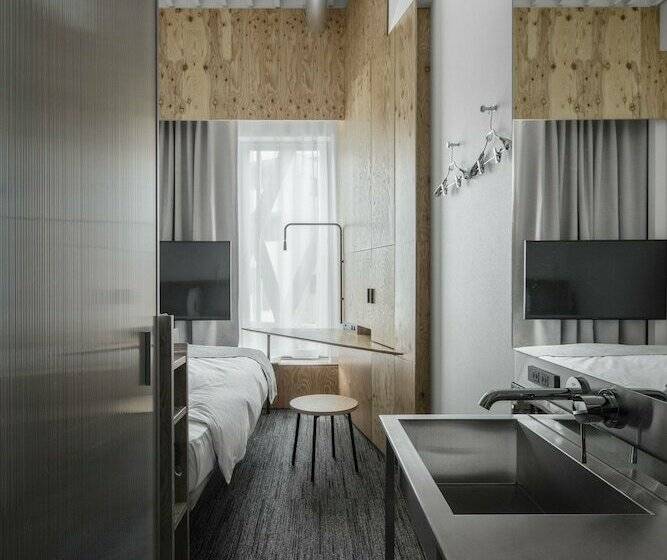 חדר אקונומי, One@tokyo