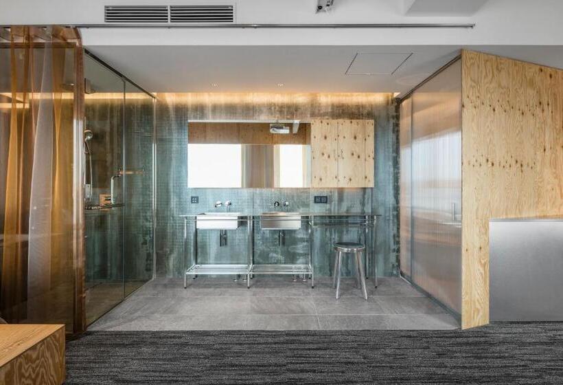 סוויטה, One@tokyo