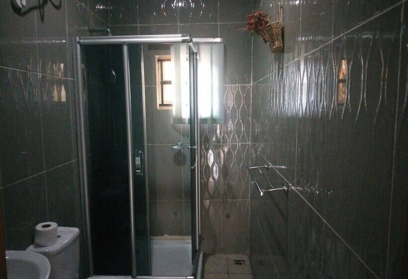 اتاق لوکس, Orchard