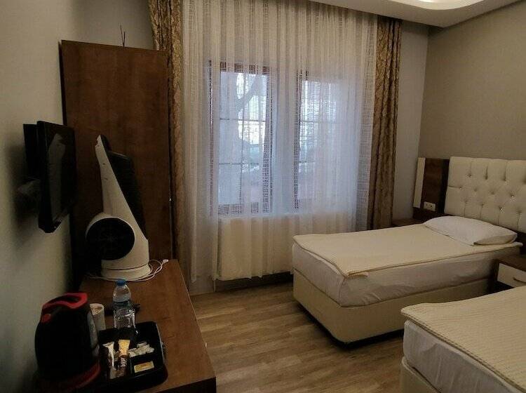 اتاق استاندارد, Sehri̇ Zade Yalisi