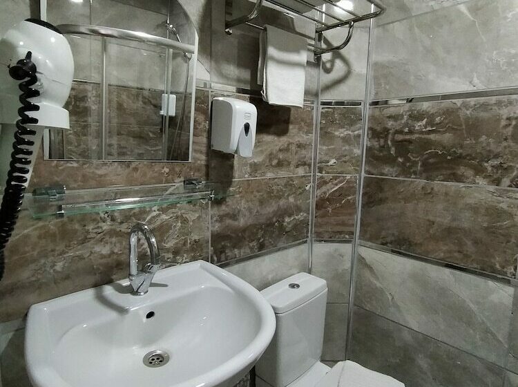 اتاق استاندارد, Sehri̇ Zade Yalisi