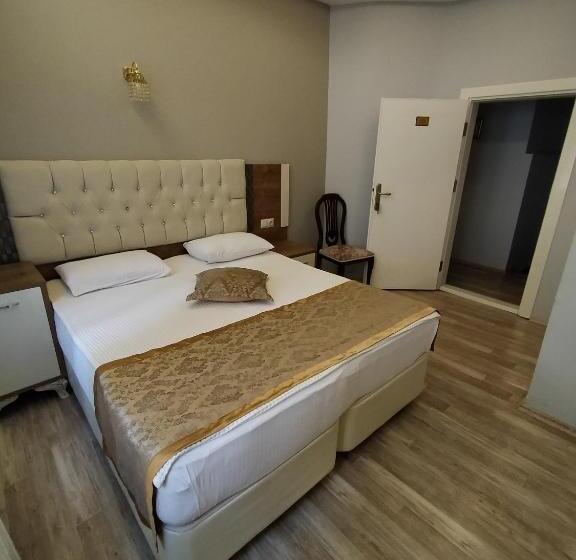 اتاق استاندارد, Sehri̇ Zade Yalisi