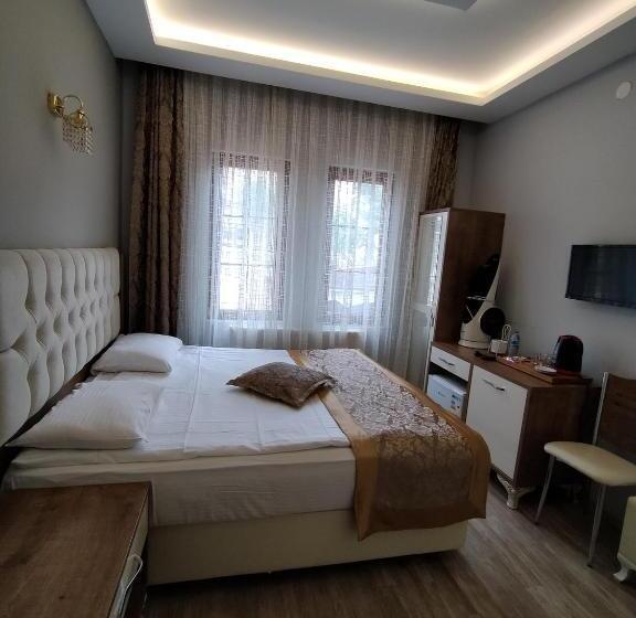 اتاق استاندارد, Sehri̇ Zade Yalisi