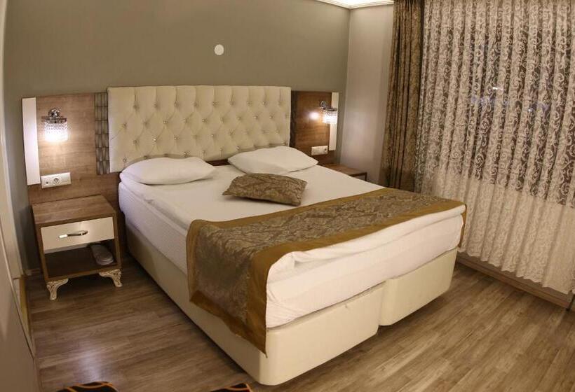 اتاق لوکس, Sehri̇ Zade Yalisi