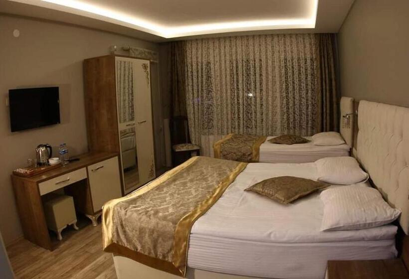 اتاق استاندارد سه تخته با بالکن, Sehri̇ Zade Yalisi