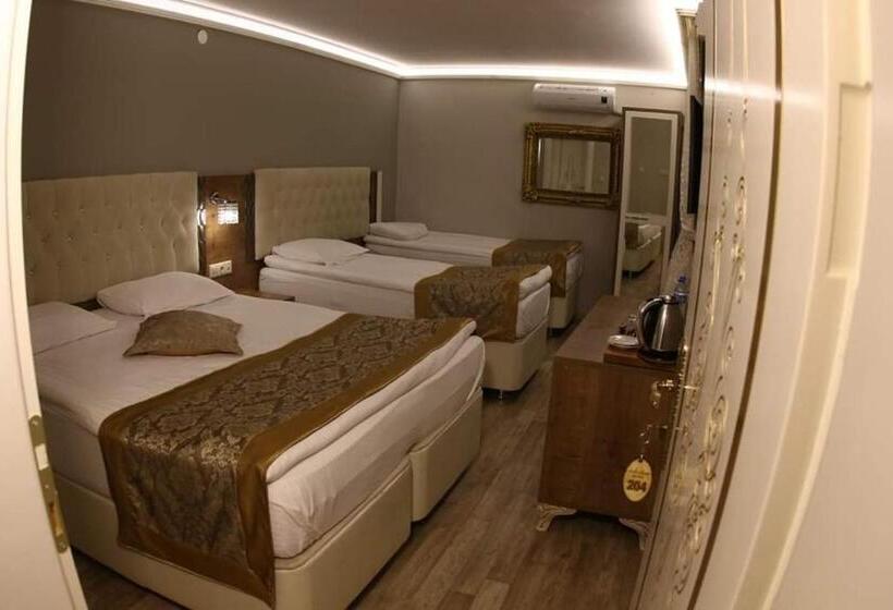 اتاق خانوادگی, Sehri̇ Zade Yalisi