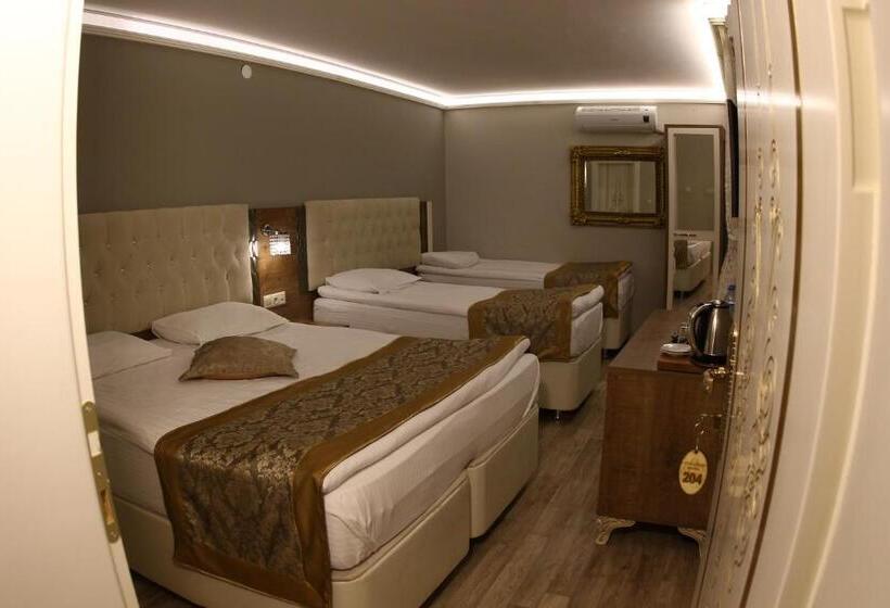 اتاق خانوادگی, Sehri̇ Zade Yalisi