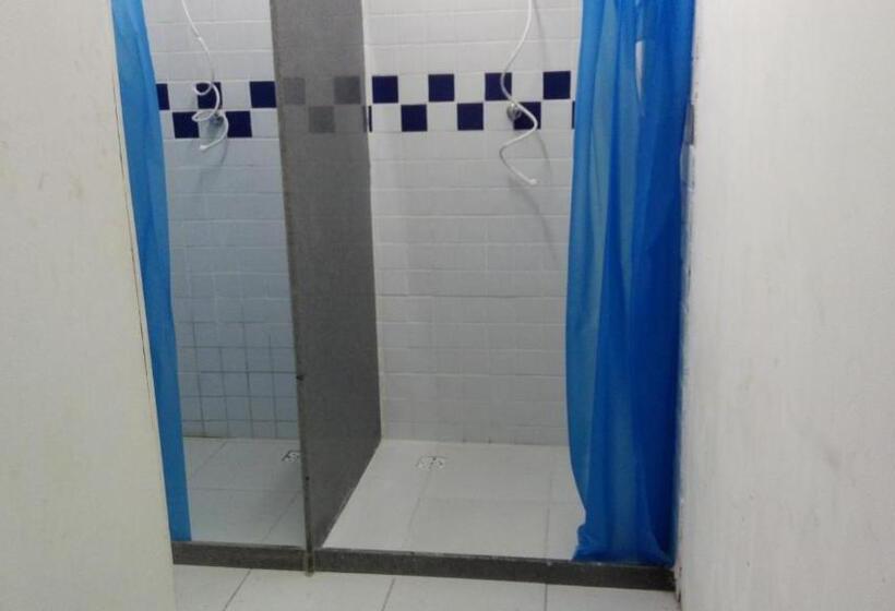 חדר סטנדרט חדר אמבטיה משותף, Mangue Oranje Hostel