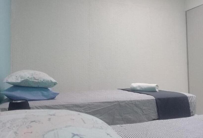 חדר סטנדרט חדר אמבטיה משותף, Mangue Oranje Hostel