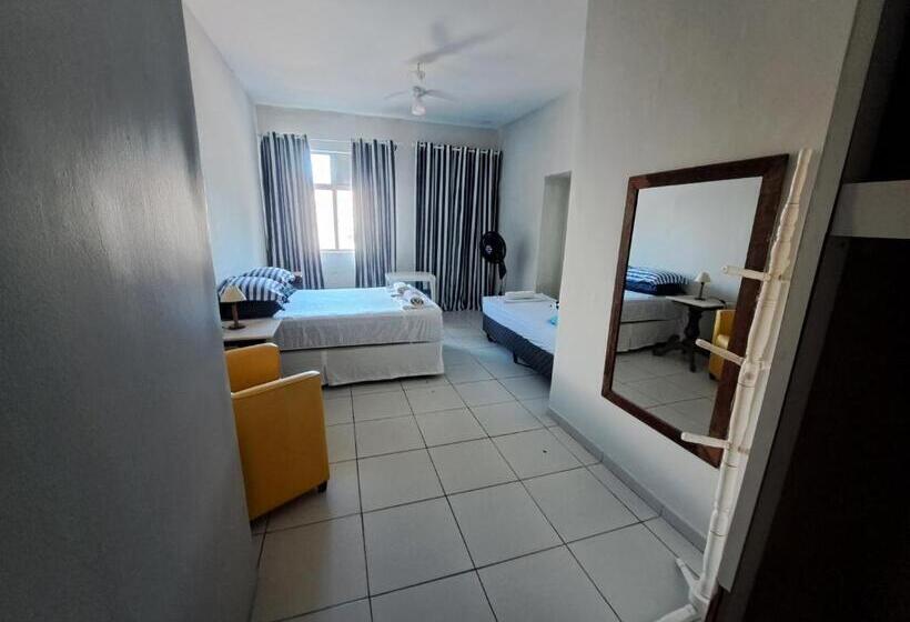 חדר סופריור לשלושה עם נוף לים, Mangue Oranje Hostel