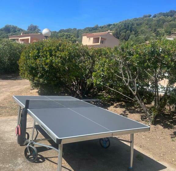 침실 2개 주택, Residence U Latonu