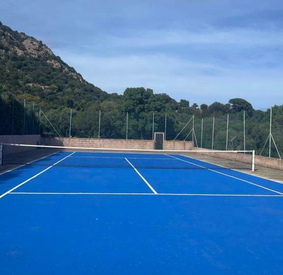 침실 2개 주택, Residence U Latonu