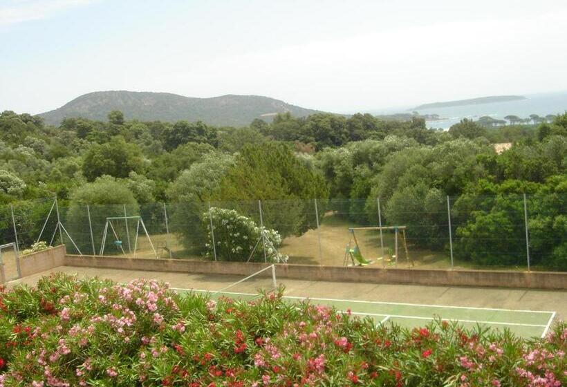 ２ベッドルームハウス, Residence U Latonu