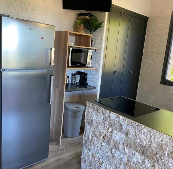 ２ベッドルームハウス, Residence U Latonu