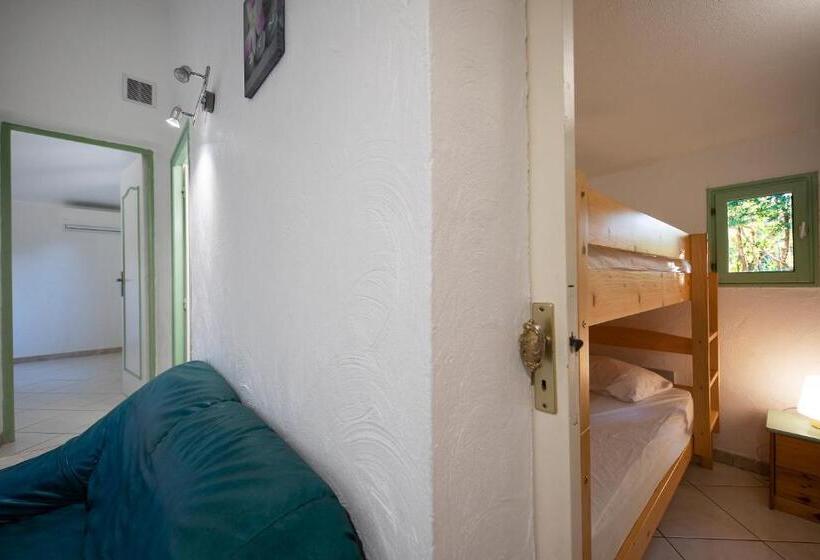 침실 2개 주택, Residence U Latonu