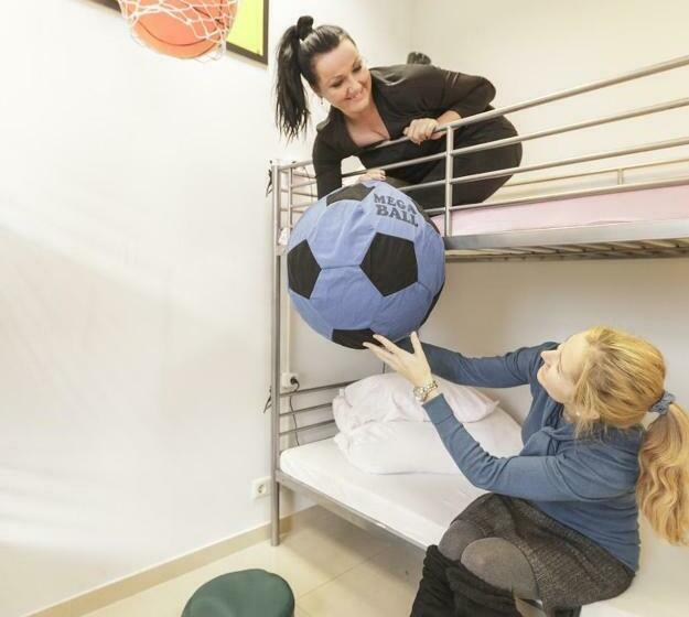 تختخواب در اتاق مشترک, Sports Hostel
