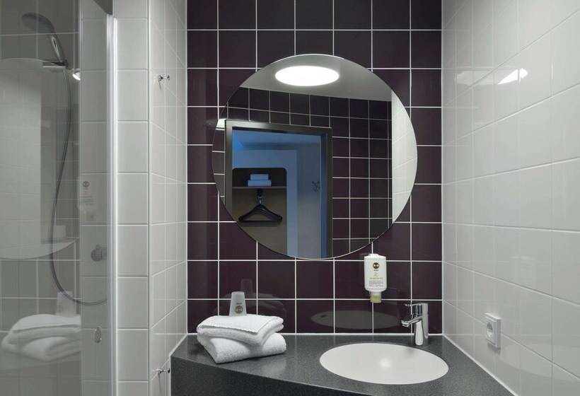 スタンダードトリプルルーム, B&b Hotel Lüneburg