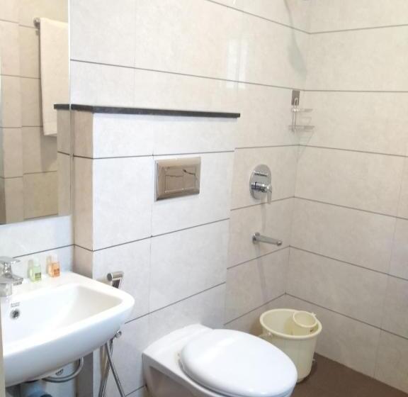 Quarto Deluxe com Sacada, Avea Accommodation