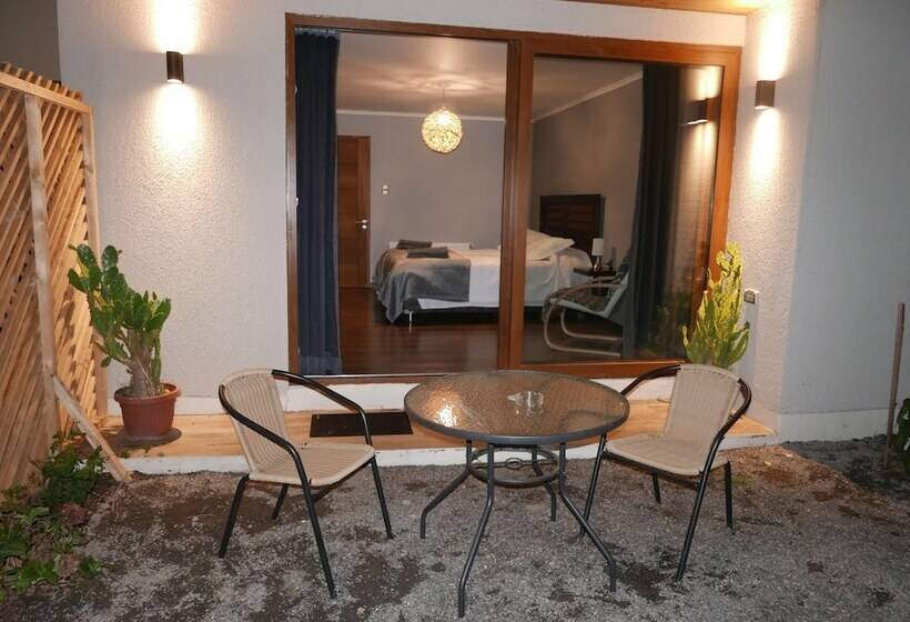 اتاق استاندارد با چشمانداز باغ, Callihue Lodge