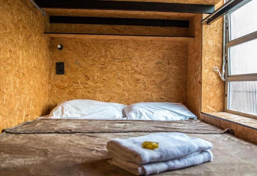 חדר סופריור, Eco Box Hostel