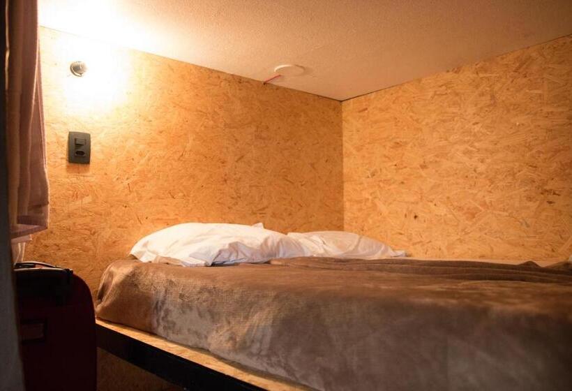 חדר סופריור, Eco Box Hostel