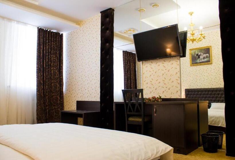 اتاق لوکس با تخت بزرگ, Alir