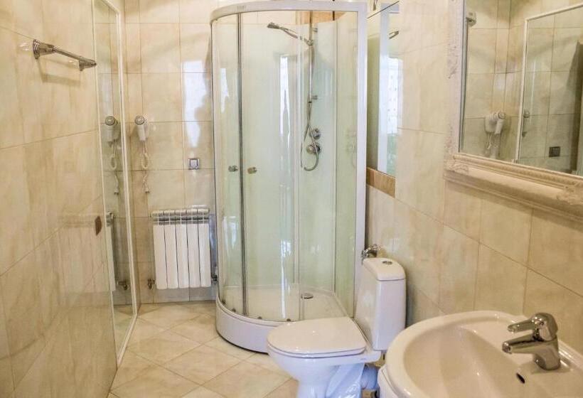 3 Bedroom Suite, Alir