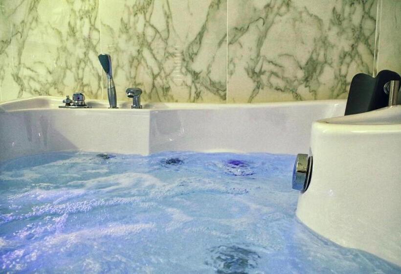 高级套房, Colaiaco