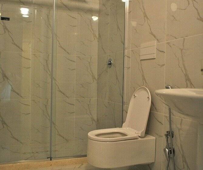 Четырехместный Номер Deluxe, Frojd