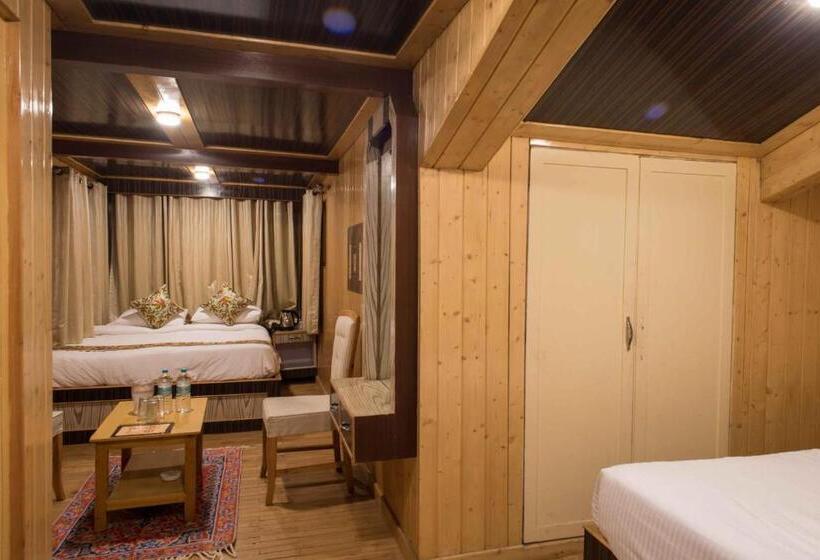 غرفة قياسية, Imperial Resorts