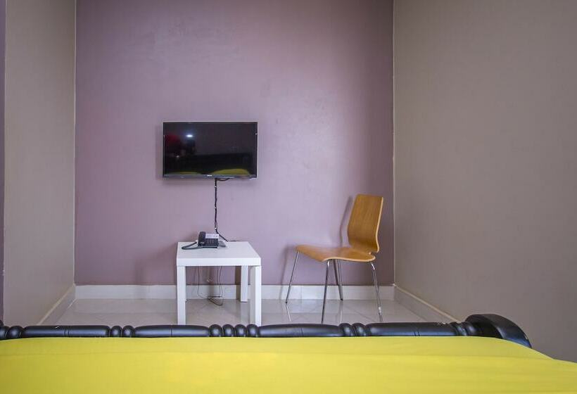 اتاق استاندارد یک نفره, Ntinda Bypass