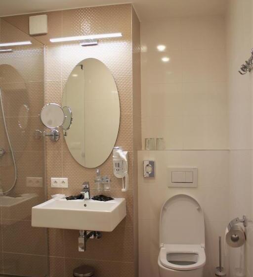 شقة ديلوكس غرفة واحدة, Pelikán