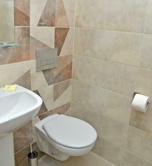 חדר סטנדרט, Ricas