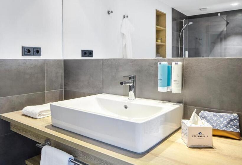 片側に海が見えるデラックスルーム, Küstenperle Strandhotel & Spa