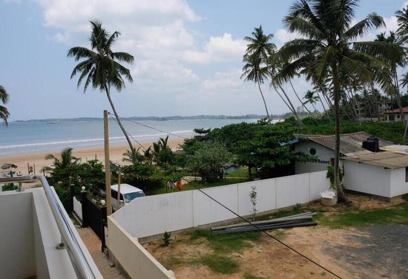 Номер Deluxe, Twenty Two Weligambay