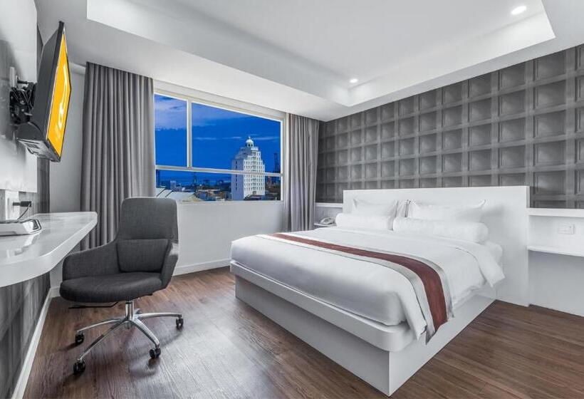 Cameră Familiară cu Vedere la Mare, Royal Bay Makassar