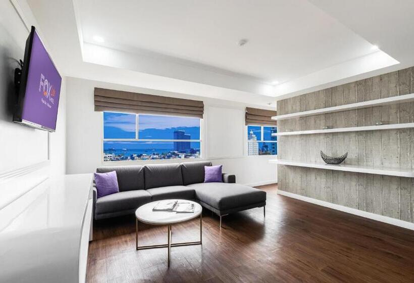 Cameră Premium cu Vedere la Mare, Royal Bay Makassar