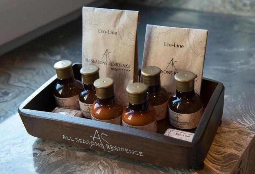 シティビューのスーペリアルーム, All Seasons Residence Hotel   Free Parking