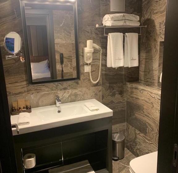 シティビューのスーペリアルーム, All Seasons Residence Hotel   Free Parking