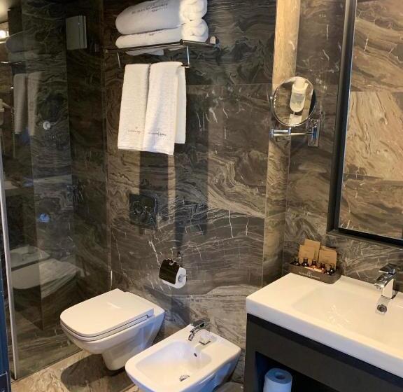 Номер Deluxe, All Seasons Residence Hotel   Free Parking